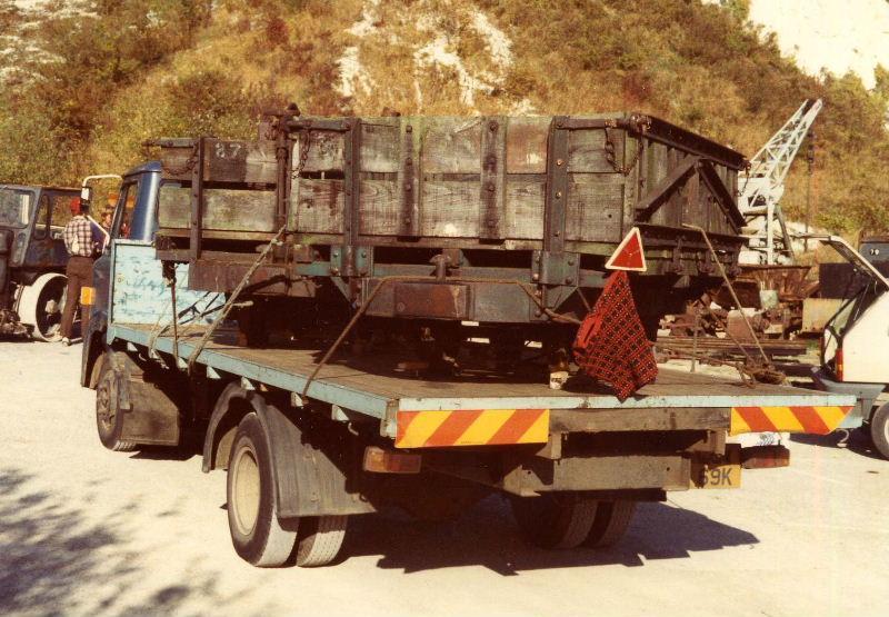fauldwagons3.jpg - But some were deemed good enough and soon several arrived on lorries at Amberley.