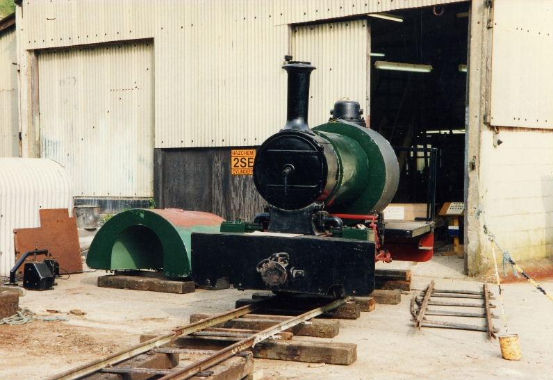 peter-and-tank-1.jpg - This is definitely 1993 when the restoration of Peter was nearing completion. Here it has been hauled out of the workshop for the tank to be lifted on.
